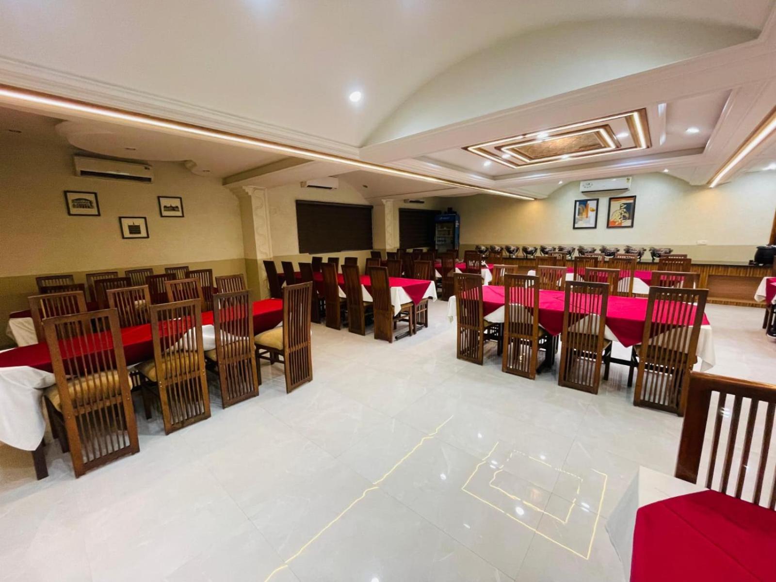 מלון The Rajgir Residency מראה חיצוני תמונה