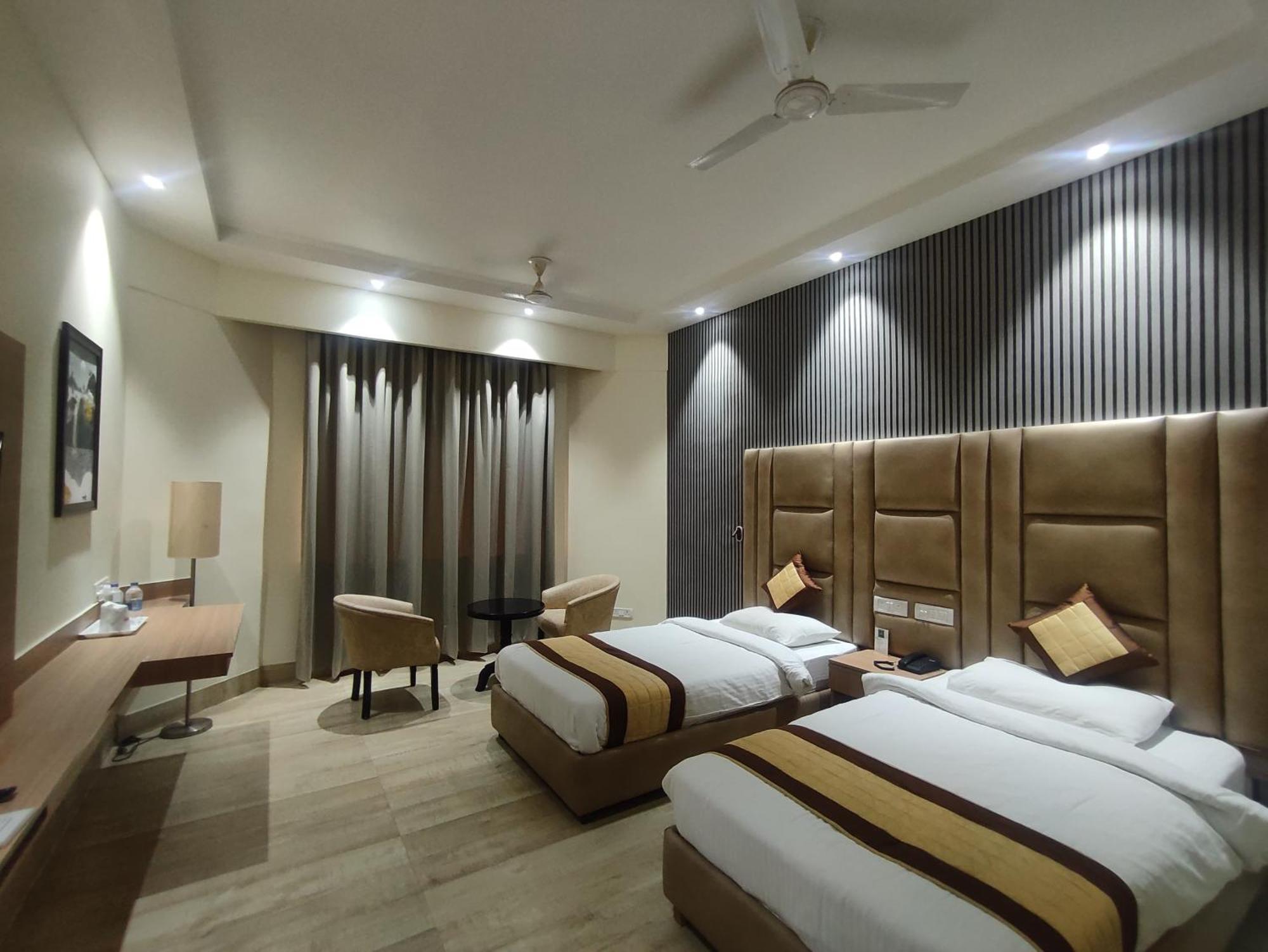 מלון The Rajgir Residency מראה חיצוני תמונה